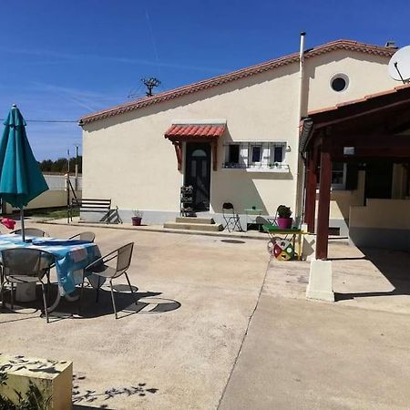 Вилла Gite Des Huskys Tonnay-Charente Экстерьер фото